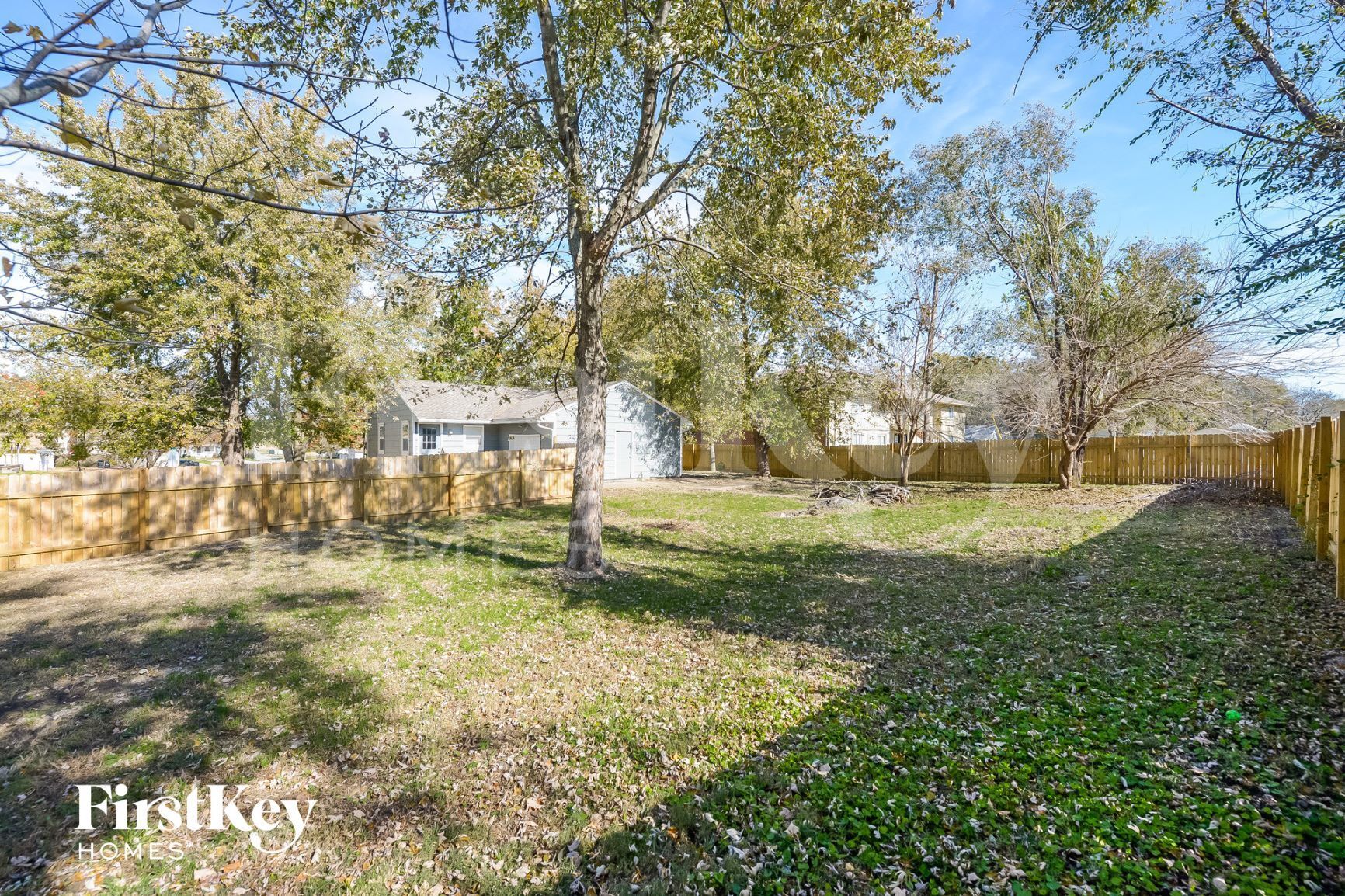 Building Photo - 201 E Hale St