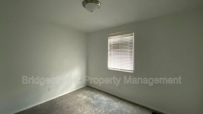 Building Photo - 7701 Timbercrest Dr