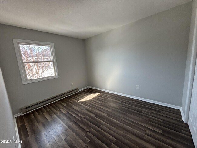 Building Photo - 22 Church St Ext