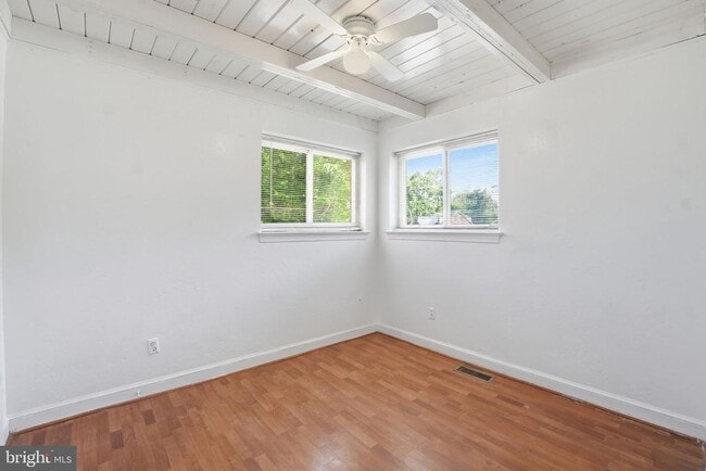 Building Photo - 11000 Park Rd