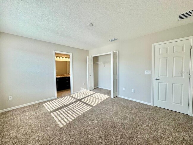 Building Photo - 13133 Sonoma Bend Pl