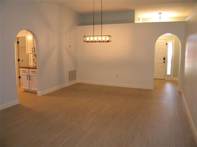 Building Photo - 1821 Corner Meadow Cir