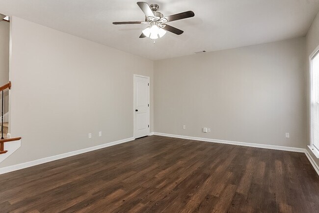 Building Photo - Gorgeous Two-Story Home in Grovetown, GA