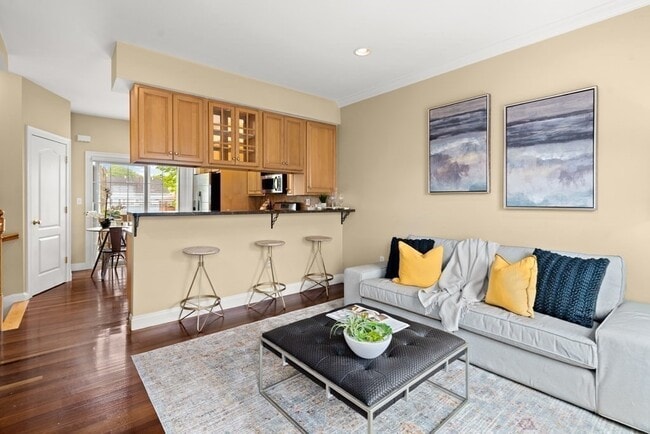 Building Photo - 72 Exchange St