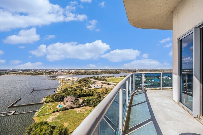 Building Photo - 4821 E NASA Pkwy