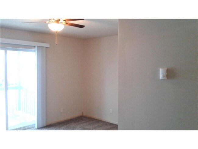 Building Photo - 308 Willow St