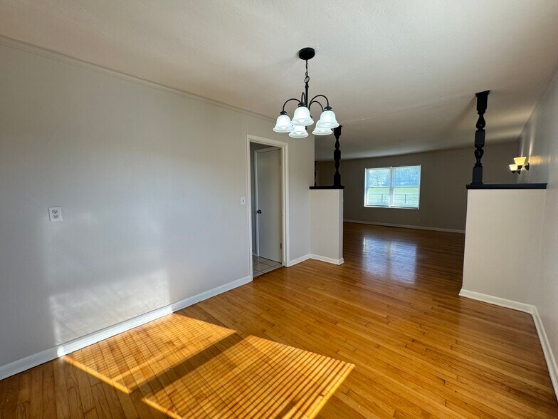 Building Photo - 6007 NW 32nd St