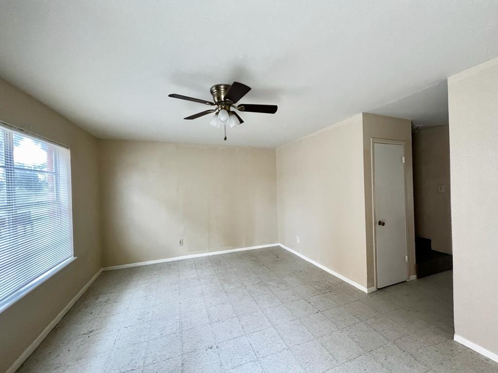 Building Photo - 712 E Sugarcane Dr