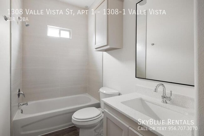 Building Photo - 1308 Valle Vista St