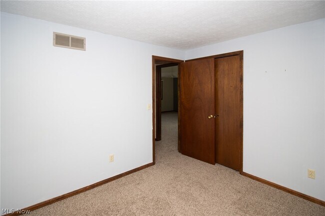 Building Photo - 18038 Heritage Trail