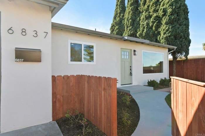 Building Photo - 6837 Celia Vista Dr