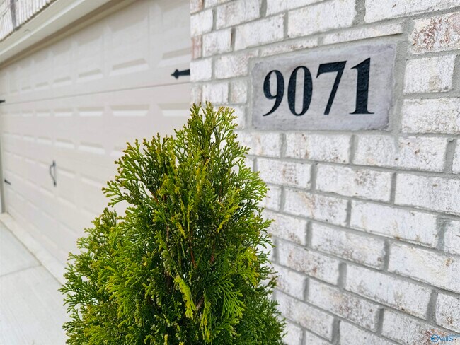 Building Photo - 9071 Mountain Preserve Blvd SE