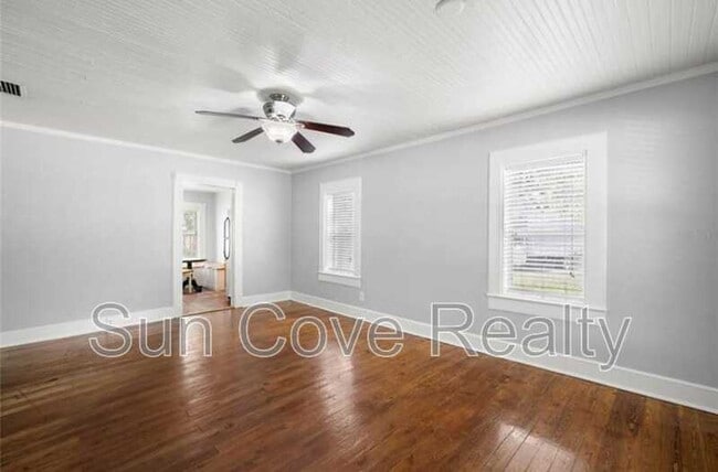 Building Photo - 1803 Douglas Ave