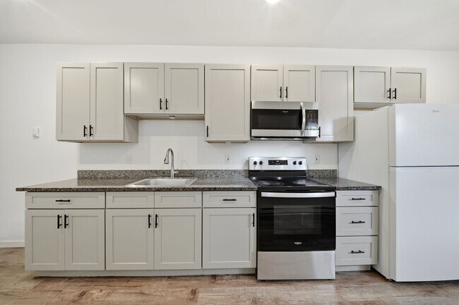 Building Photo - 226 Carlisle