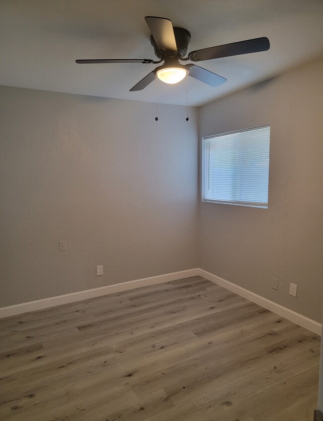 Building Photo - 3457 E Pima St