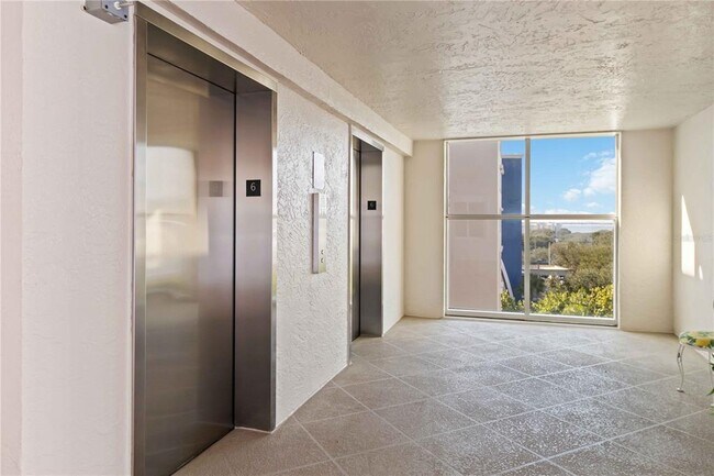 Building Photo - 3400 Ocean Beach Blvd