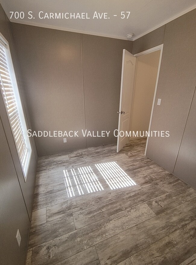 Building Photo - 700 S Carmichael Ave