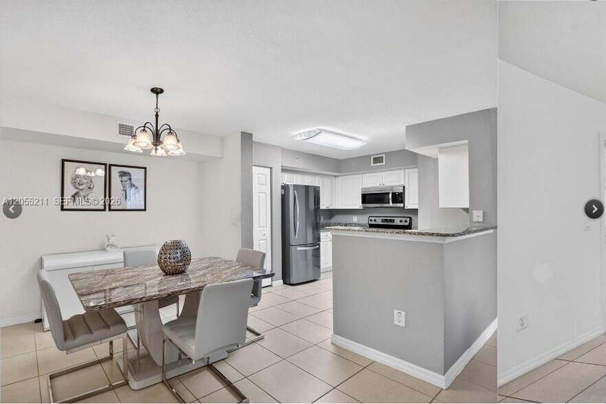 Building Photo - 6769 Heritage Grande