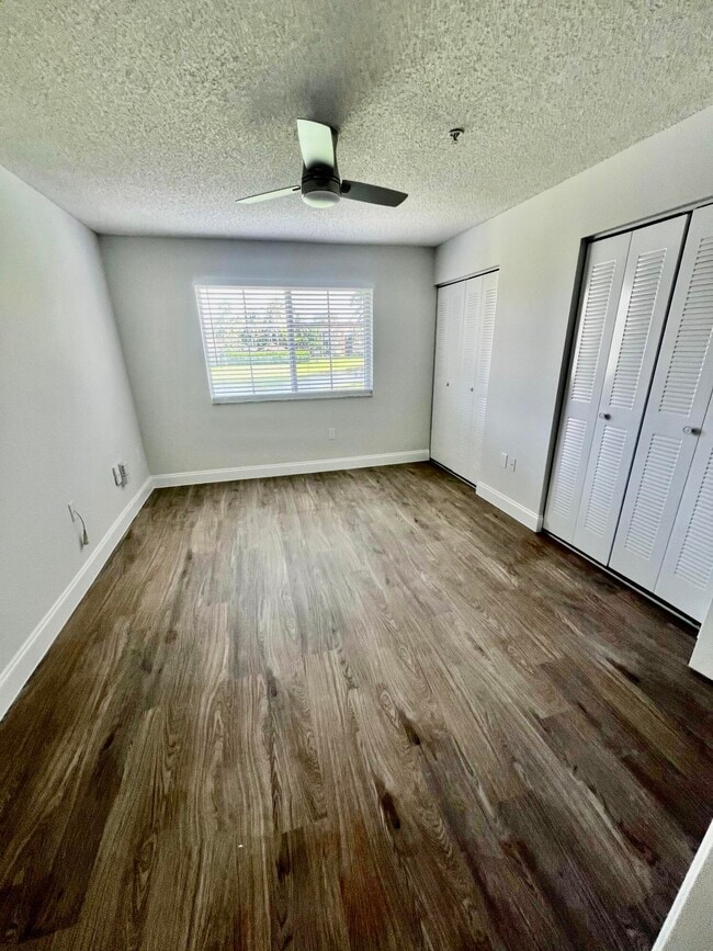 Building Photo - 7840 Sonoma Springs Cir