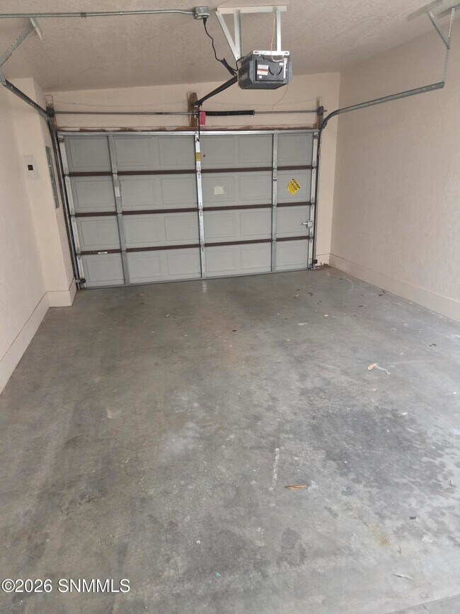 Building Photo - 3113 Las Placitas Rd