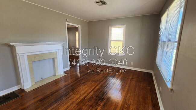 Building Photo - 409 N Key Blvd