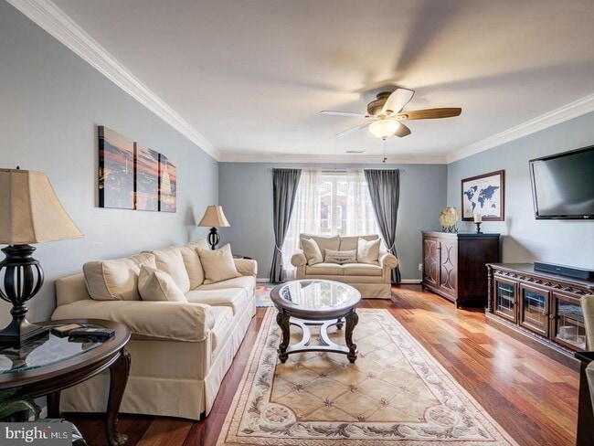 Building Photo - 1471C N Van Dorn St