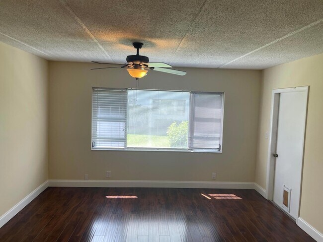 Building Photo - 4500 N Flagler Dr