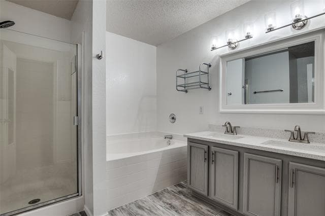 Building Photo - 1501 Big Lake