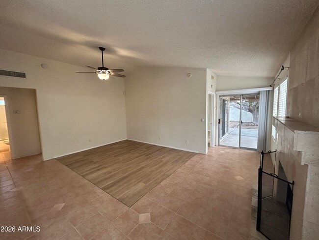 Building Photo - 8835 W Charleston Ave