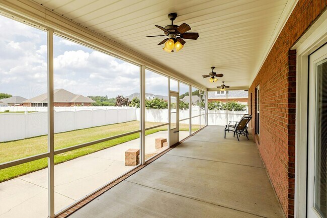 Building Photo - 523 Murray Fork Dr