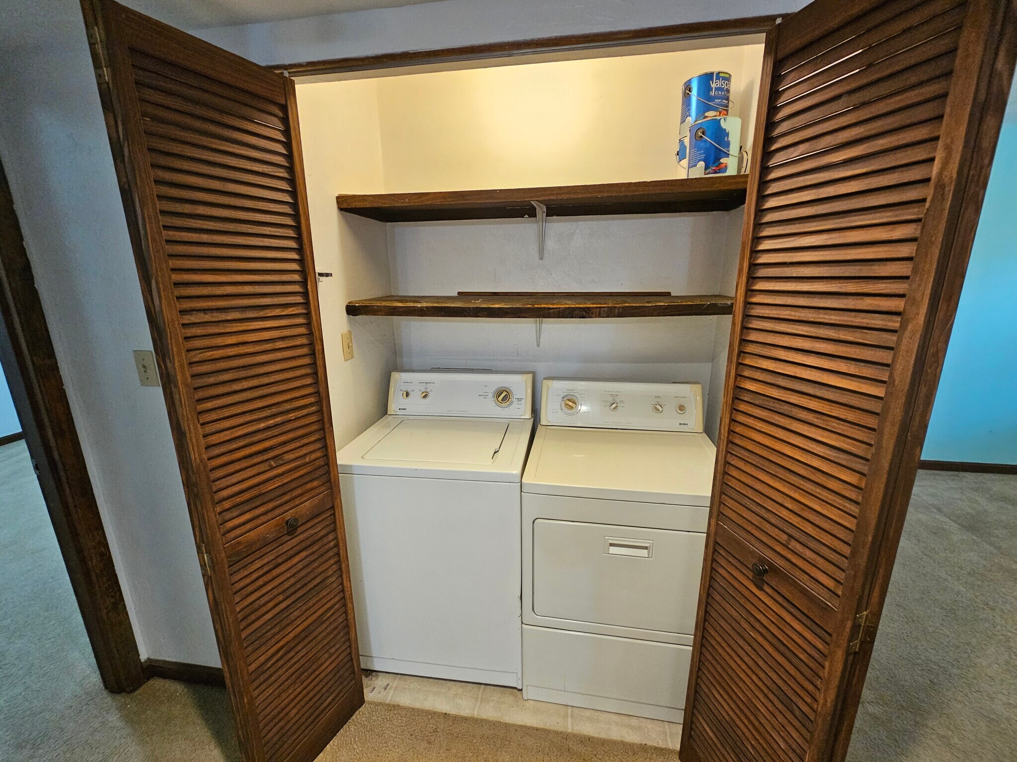 Building Photo - 324 Teal Ln