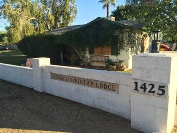 Entry - Town & Country Lodge