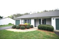 Building Photo - 140 Oldfield Rd