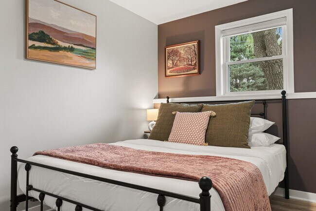 Building Photo - 6090 Rattman Rd