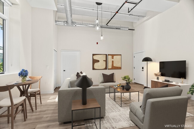 Building Photo - 1453 Maple Ave