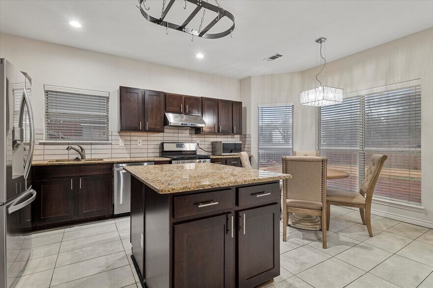 Building Photo - 11105 Ormond Ln