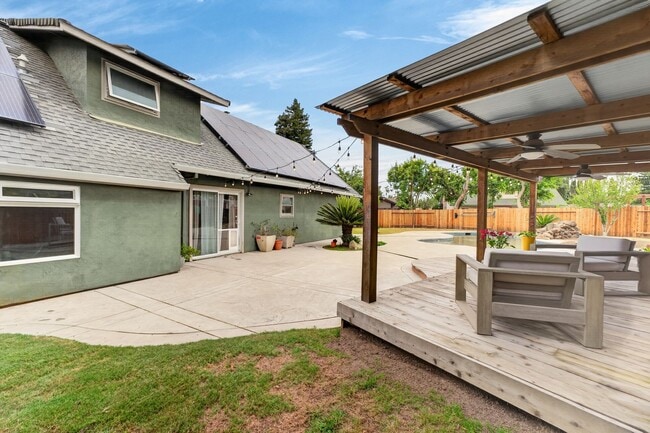 Building Photo - 420 Colusa Pl