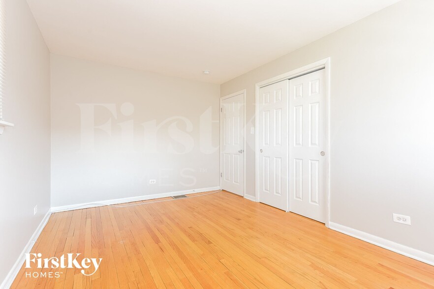 Building Photo - 4302 Applewood Ln