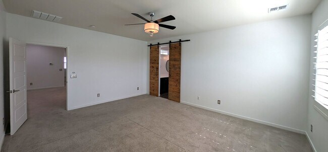 Building Photo - 3 Bedroom Home in the Mulberry Community Near S Signal Butte Rd and E Guadalupe Rd!