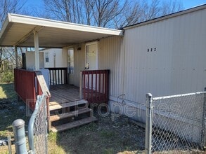 Building Photo - 922 Palmer Ct
