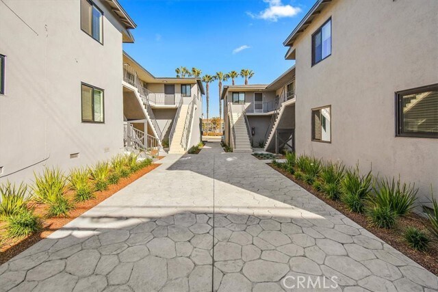 Building Photo - 2120 Manhattan Beach Blvd