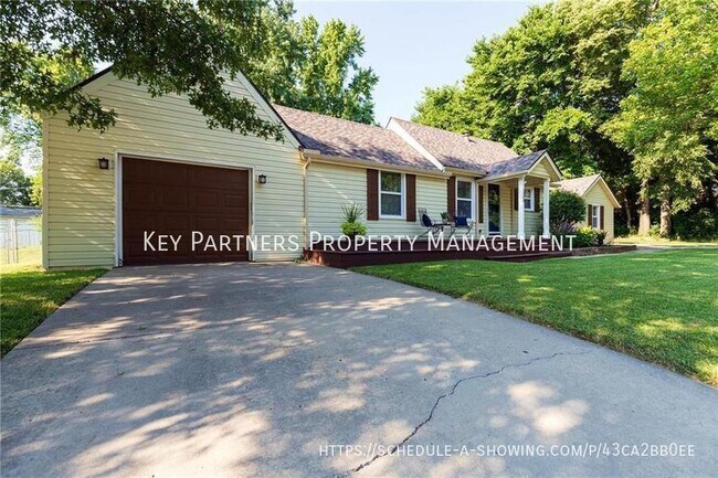 Building Photo - 1309 Linden Rd