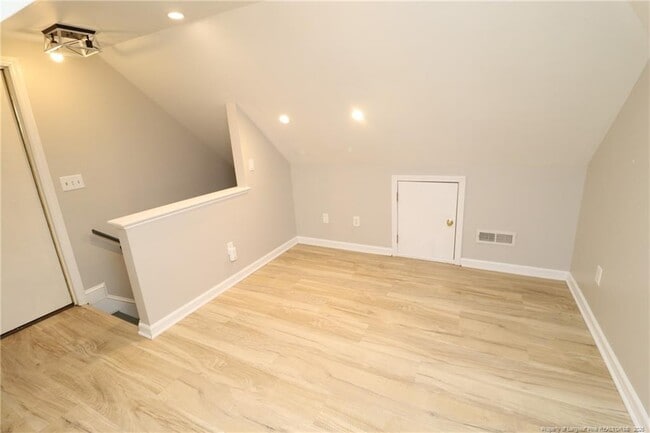 Building Photo - 2704 Thurrock Dr