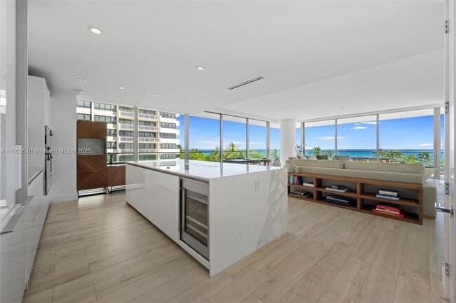 Building Photo - 10203 Collins Ave