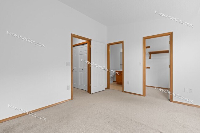 Building Photo - 3140 NE 103rd. Place