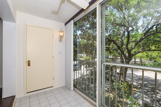 Building Photo - 2504 SE Anchorage Cove