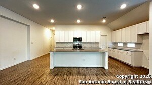 Building Photo - 15027 Nettleton Ml