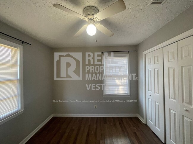 Building Photo - 72 Forest Hill Cir