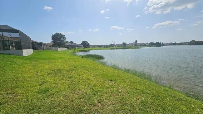 Building Photo - 2528 Ladoga Dr