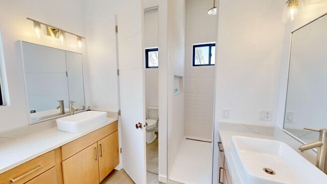 Building Photo - 2183 S Salida Del Sol